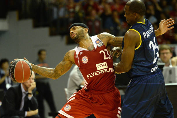 了胜利的基 了胜利的基