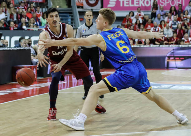 姿态迎接成 姿态迎接成